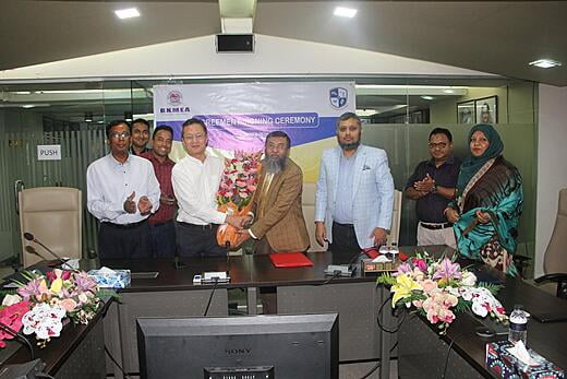 Academy of Garments Technology Bangladesh and BKMEA has signed MoU to increase the productivity of mid-level management in Knit factories